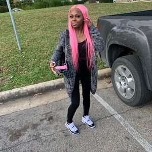 Meet your Posher, Ashley